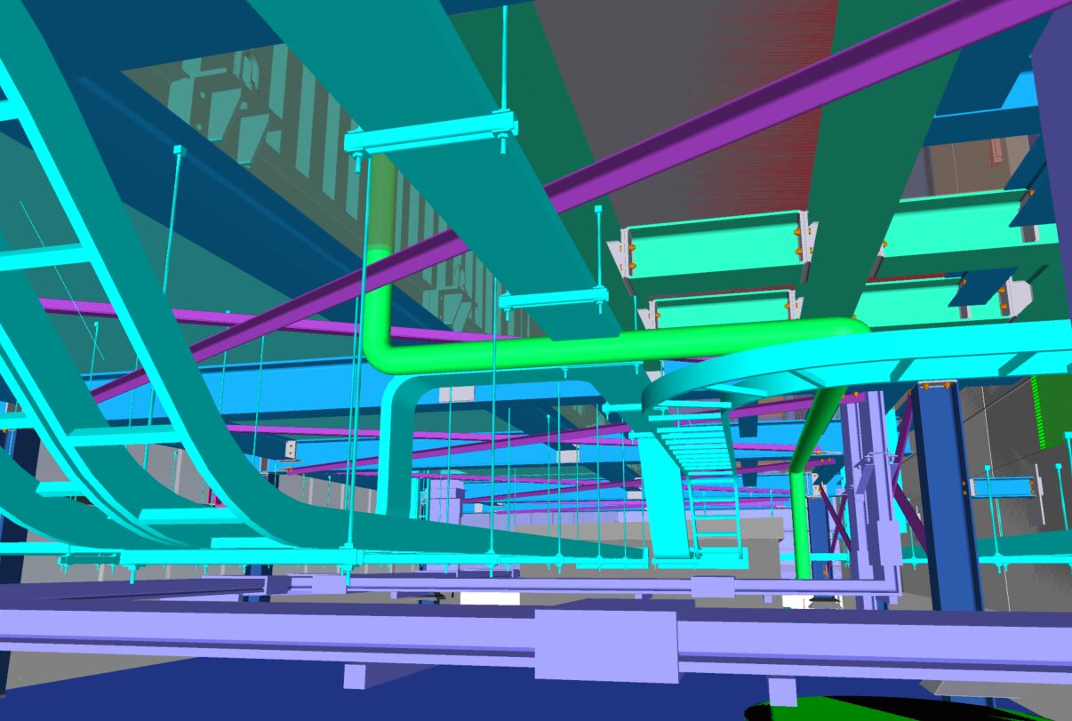 Vue intérieure de la maquette 3D Revit : gaines de ventilation, tuyauteries et structure, chaque réseau coloré par discipline